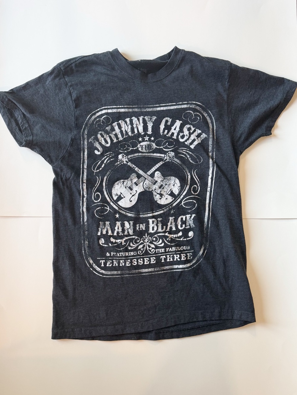 'Man in Black' Johnny cash gray Graphic Tee Womens size medium